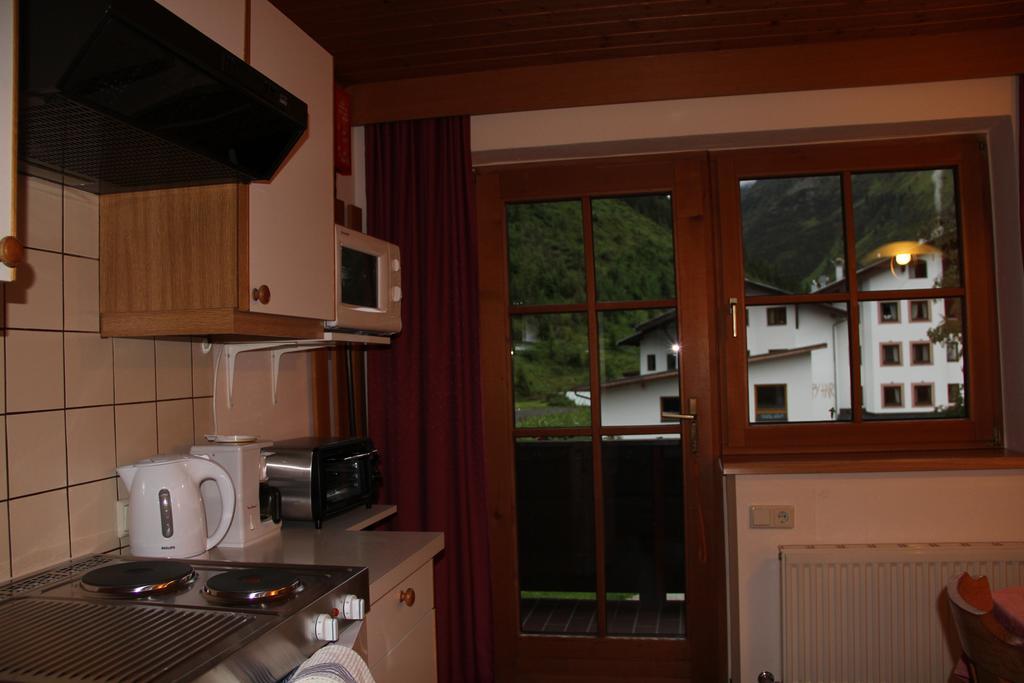 Haus Puit Mandarfen Pitztal Daire Sankt Leonhard im Pitztal Oda fotoğraf